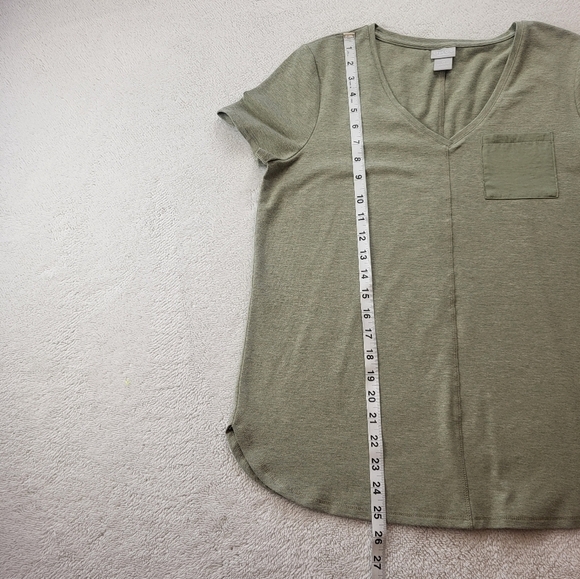 Chico's Zenergy Women's Size 0 (Or Size 4/6) Olive Green Top With Satin Pocket - Picture 5 of 6